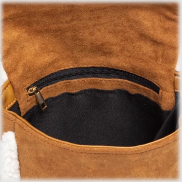 BEARPAW Shearling Sherpa Trim Small Crossbody Saddle Bag Hickory Brown NEW - Picture 2 of 6